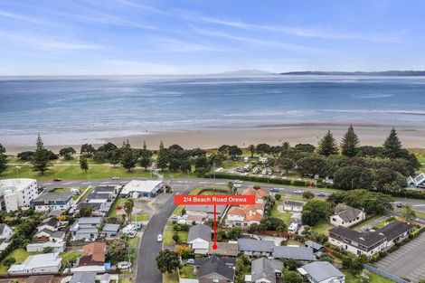 Photo of property in 2/4 Beach Road, Orewa, 0931