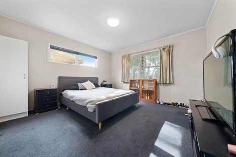 Photo of property in 91 Stottholm Road, Titirangi, Auckland, 0604