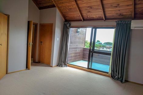 Photo of property in 29 Marina View Drive, West Harbour, Auckland, 0618