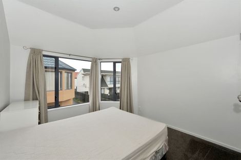 Photo of property in 2/90 Picton Avenue, Riccarton, Christchurch, 8011