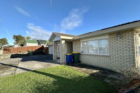 Photo of property in 143 Sturges Road, Henderson, Auckland, 0612