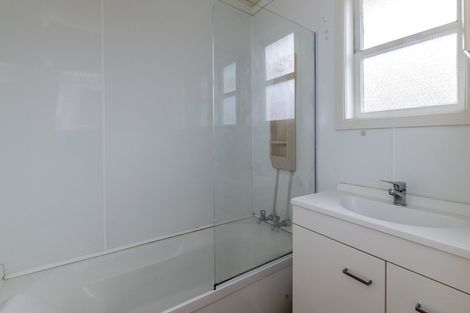 Photo of property in 59 Tiro Tiro Road, Levin, 5510