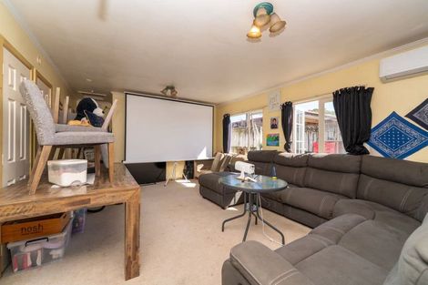 Photo of property in 6 Mangos Place, Pakuranga, Auckland, 2010