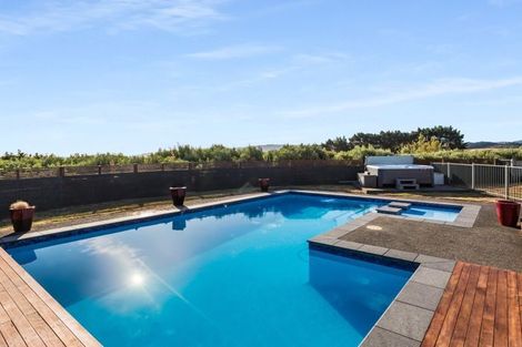 Photo of property in 75b Paremata Haywards Road, Pauatahanui, Porirua, 5381