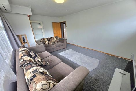 Photo of property in 105 Tidal Road, Mangere, Auckland, 2022