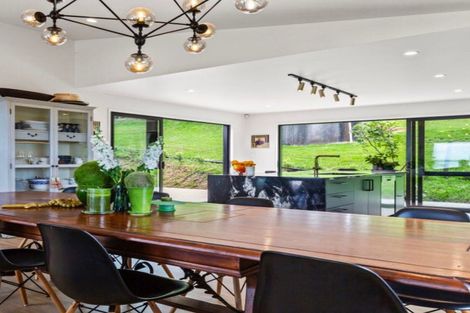 Photo of property in 8a Park Road, Surfdale, Waiheke Island, 1081