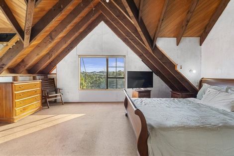 Photo of property in 18 Valley Road, Northcote, Auckland, 0626