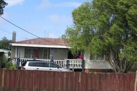 Photo of property in 16 Barbary Avenue, Kelston, Auckland, 0602