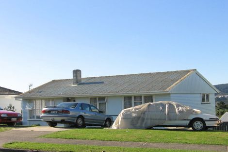 Photo of property in 15 Takapuwahia Drive, Takapuwahia, Porirua, 5022