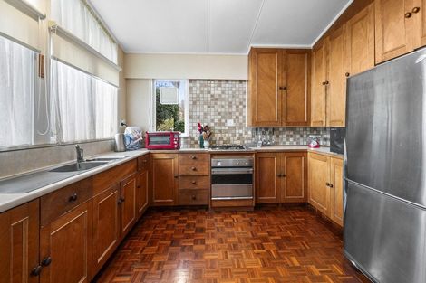 Photo of property in 8 Henare Street, West End, Palmerston North, 4412