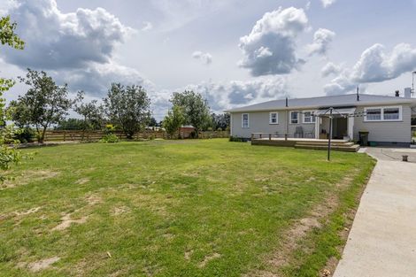 Photo of property in 335 Kawiu Road, Levin, 5510