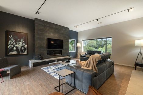 Photo of property in 80 Ingram Road, Bombay, Drury, 2579