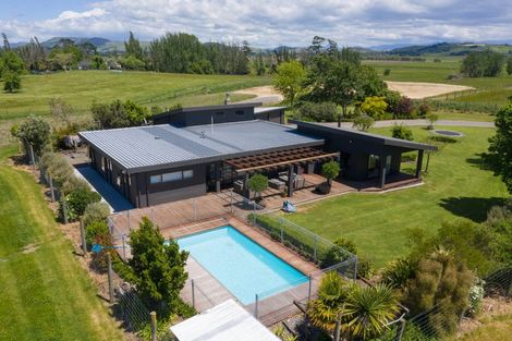 Photo of property in 470 Porangahau Road, Waipukurau, 4282