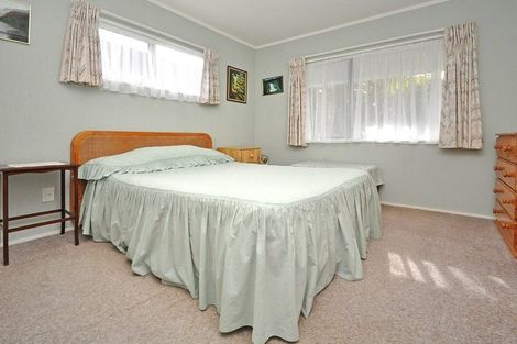 Photo of property in 2/37 Reeves Road, Pakuranga, Auckland, 2010