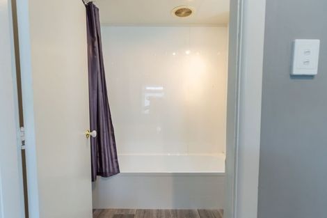 Photo of property in 35 Wesley Street, South Dunedin, Dunedin, 9012