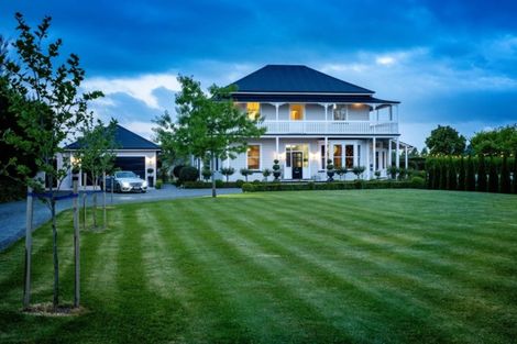 Photo of property in 340 Lawn Road, Clive, Hastings, 4180