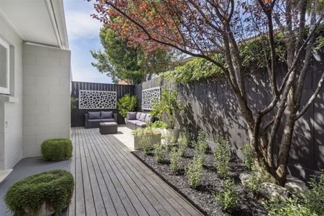 Photo of property in 2/84 Peach Road, Glenfield, Auckland, 0629