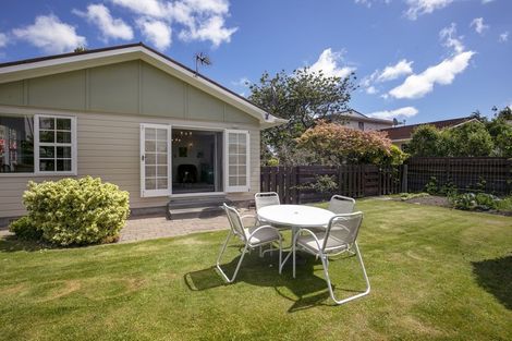 Photo of property in 19 Waddington Drive, Naenae, Lower Hutt, 5011