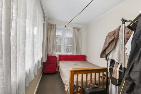 Photo of property in 17 Strand Crescent, Naenae, Lower Hutt, 5011