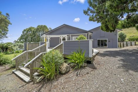 Photo of property in 353 North Manakau Road, Manakau, Levin, 5573