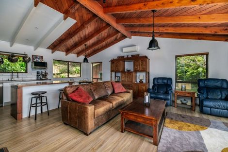 Photo of property in 32 Amokura Drive, Kerikeri, 0230