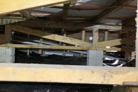 Photo of property in 8 Sharland Avenue, Manurewa, Auckland, 2102