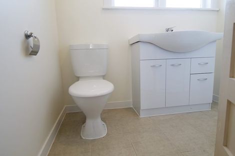 Photo of property in 6 Christian Street, Bryndwr, Christchurch, 8053