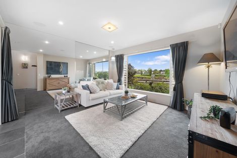 Photo of property in 10 Lake Drive, Karaka, Papakura, 2113