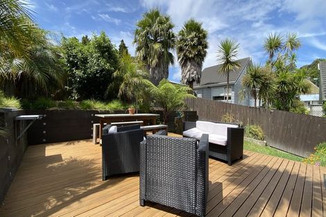 Photo of property in 1/141 Balmain Road, Birkenhead, Auckland, 0626