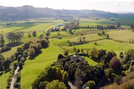 Photo of property in 271 Clevedon Kawakawa Road, Clevedon, Papakura, 2585