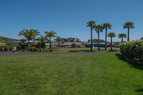 Photo of property in 1 Bayside Drive, Coopers Beach, 0420