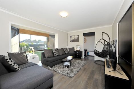 Photo of property in 10 Oakdale Street, Avonhead, Christchurch, 8042