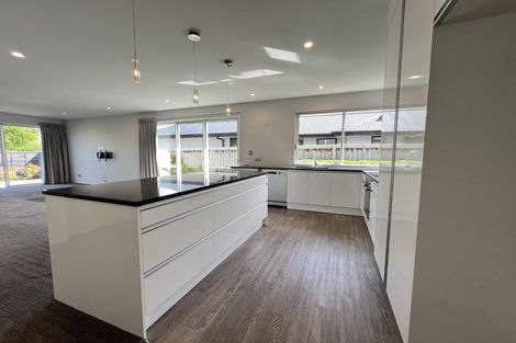 Photo of property in 30 Bronco Drive, Aidanfield, Christchurch, 8025