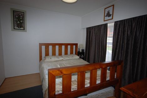 Photo of property in 1/10 Anne Road, Hillcrest, Auckland, 0627