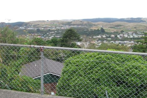 Photo of property in 5 Chester Road, Tawa, Wellington, 5028