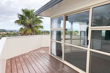 Photo of property in 13 Ballini Rise, West Harbour, Auckland, 0618