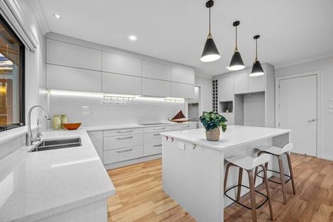 Photo of property in 5 Kingfisher Road, Silverdale, 0932