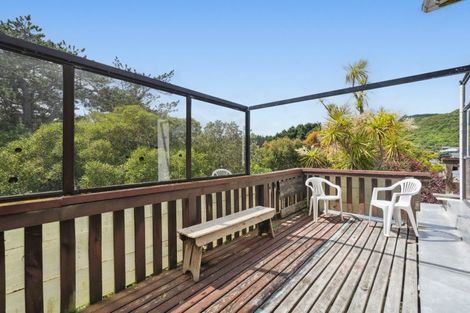 Photo of property in 2 Eden Street, Island Bay, Wellington, 6023