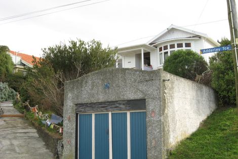Photo of property in 42 Adderley Terrace, Ravensbourne, Dunedin, 9022