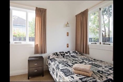 Photo of property in 34 Onewa Road, Northcote Point, Auckland, 0627