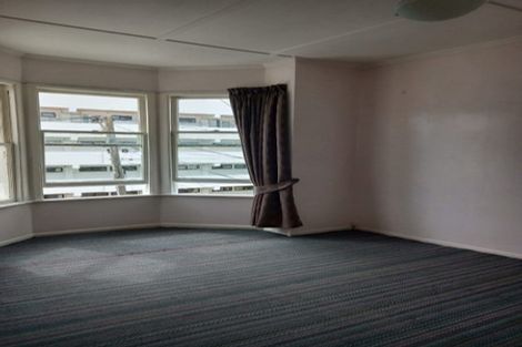 Photo of property in 5 Claremont Grove, Mount Victoria, Wellington, 6011