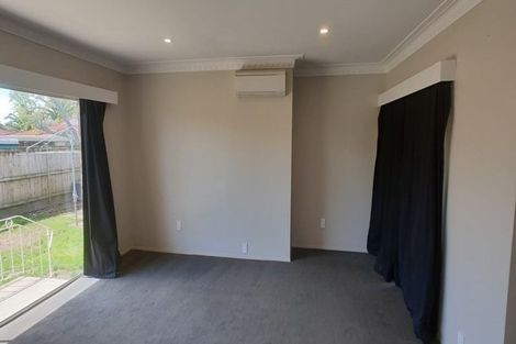 Photo of property in 2/90 Pakuranga Road, Pakuranga, Auckland, 2010