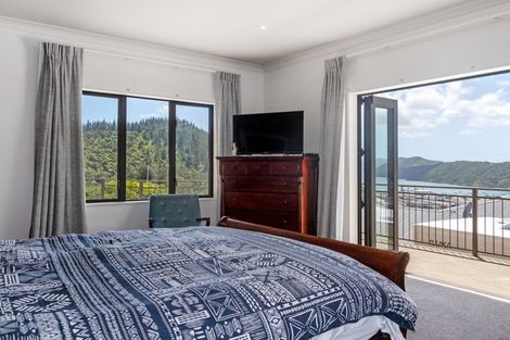 Photo of property in 24 Harbour View Heights, Picton, 7220