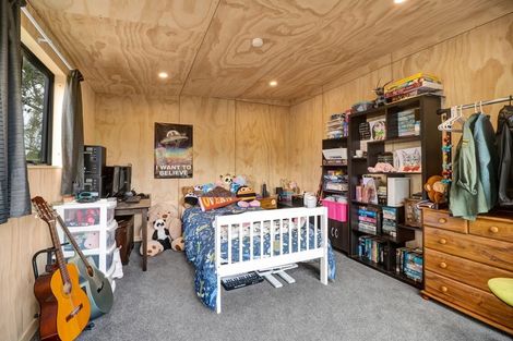 Photo of property in 10 Karaka Street, Inglewood, 4330