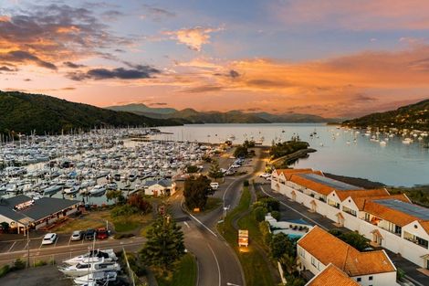 Photo of property in 10/45 Beach Road, Waikawa, Picton, 7220