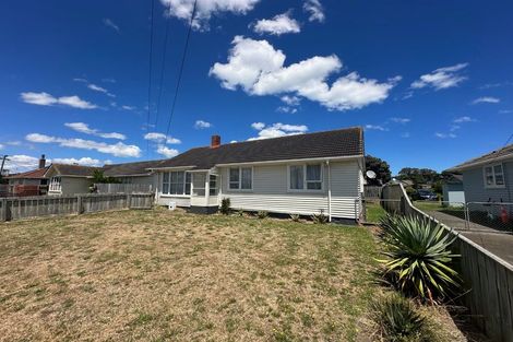 Photo of property in 25 Bennett Street, Gonville, Whanganui, 4501