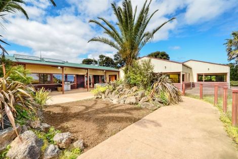 Photo of property in 187 Valley Road, Waimauku, 0881