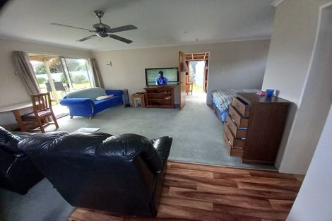Photo of property in 4 Aranui Avenue, Waitarere Beach, Levin, 5510