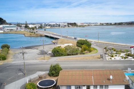 Photo of property in 16 Meeanee Quay, Westshore, Napier, 4110