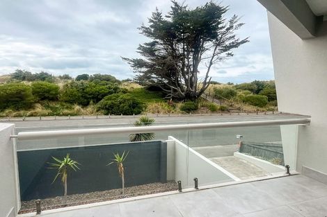 Photo of property in 8/272 Marine Parade, New Brighton, Christchurch, 8061